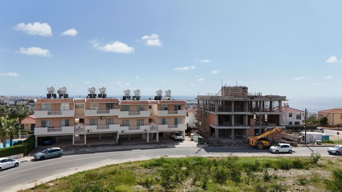 Image No.10-2 Bed Apartment for sale