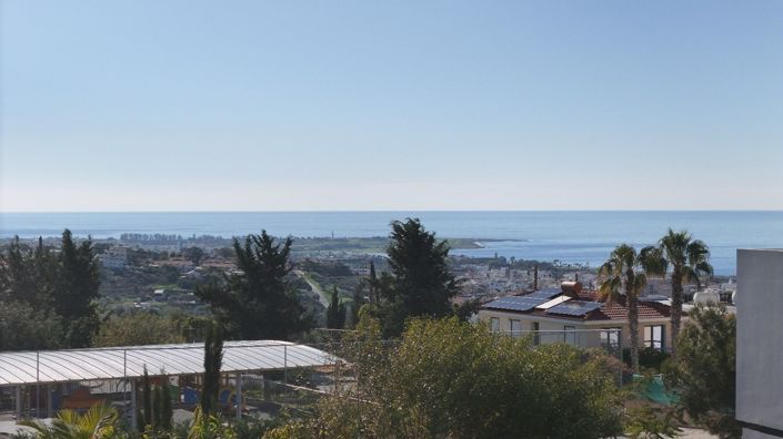 Image No.3-3 Bed Property for sale