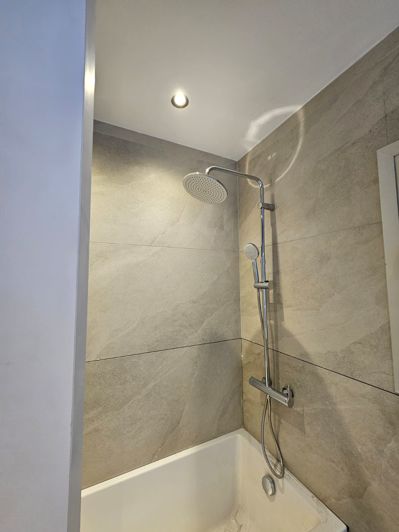 Image No.25-3 Bed Apartment for sale