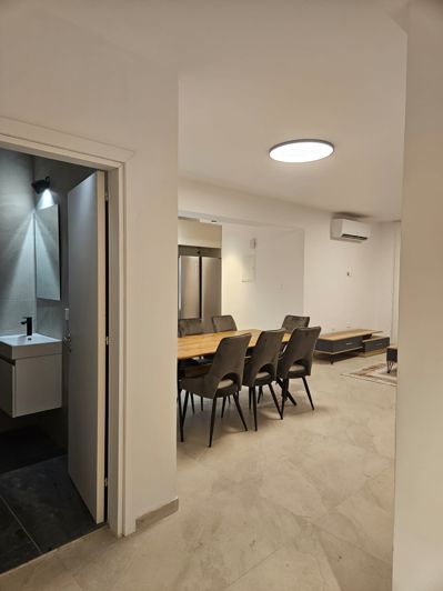 Image No.6-3 Bed Apartment for sale