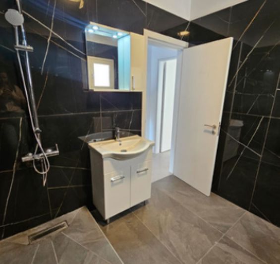 Image No.8-3 Bed Apartment for sale