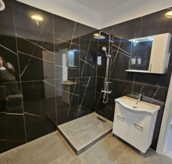 Image No.9-3 Bed Apartment for sale