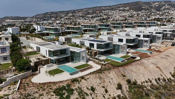 Image No.9-6 Bed Villa for sale