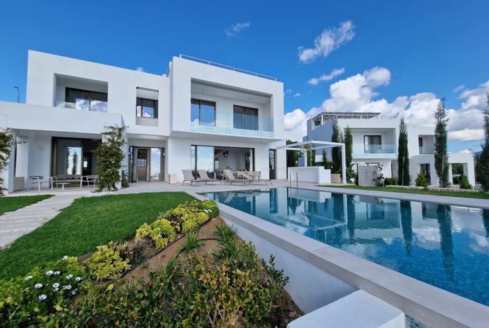 Image No.28-5 Bed Villa for sale