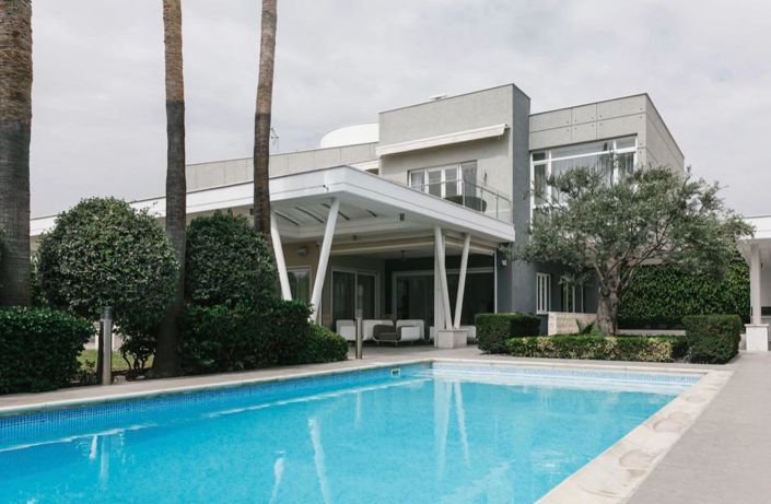 Image No.1-6 Bed Villa for sale
