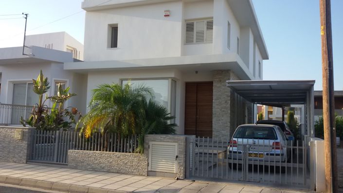 Image No.1-3 Bed Villa for sale