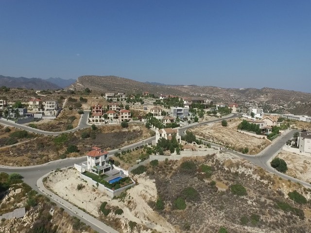 Image No.8-Terrain de 1 chambre à vendre à Limassol