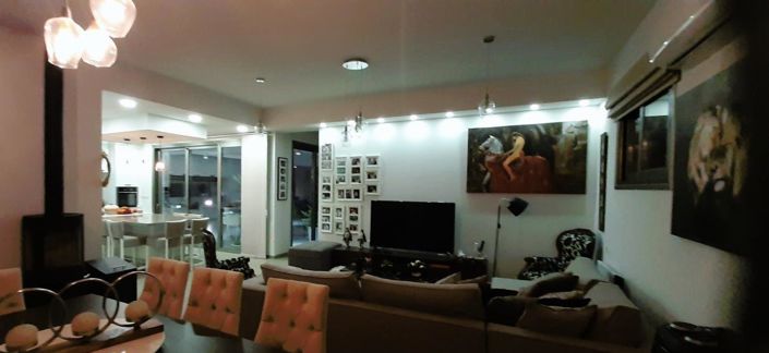 Image No.3-4 Bed Villa for sale