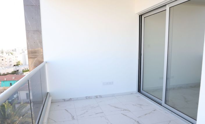 Image No.8-Propriété de 3 chambres à vendre à Larnaca
