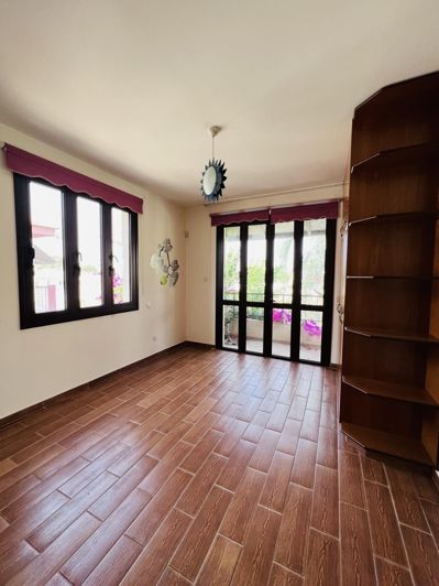 Image No.12-4 Bed Villa for sale