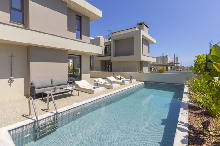 Image No.1-3 Bed Villa for sale