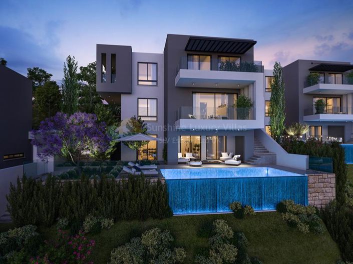 Image No.10-4 Bed Villa for sale