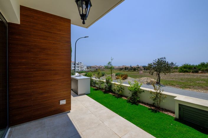 Image No.18-4 Bed Townhouse for sale