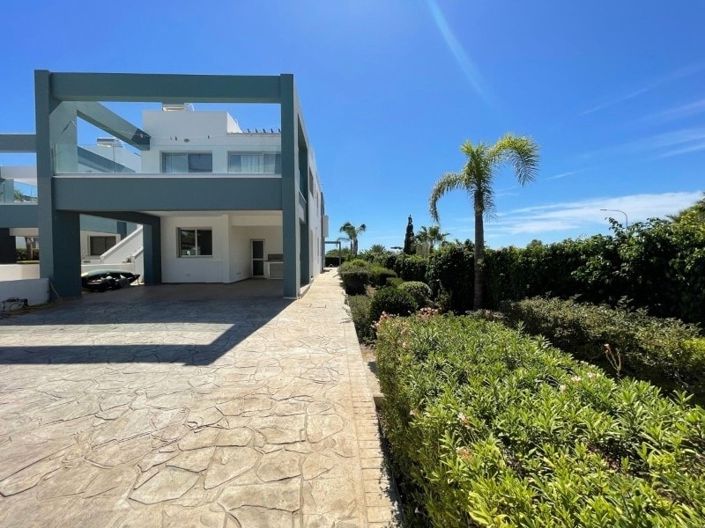 Image No.15-3 Bed Villa for sale