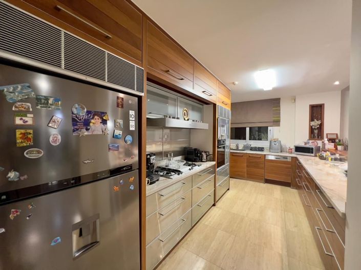 Image No.14-7 Bed Villa for sale