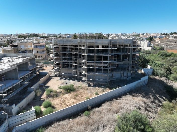 Image No.19-2 Bed Apartment for sale