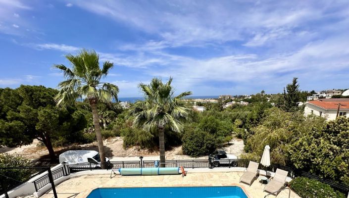 Image No.9-5 Bed Villa for sale