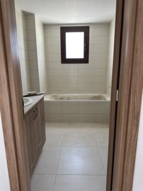 13894684579