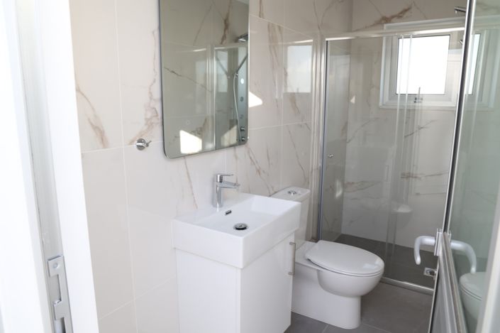 Image No.18-4 Bed Property for sale