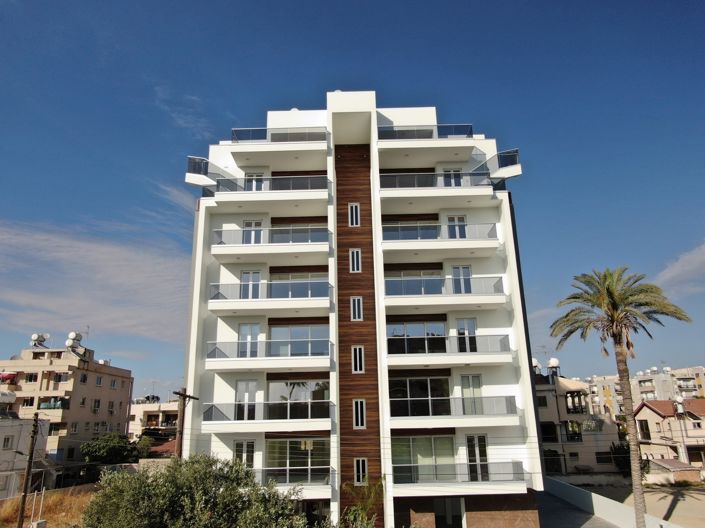 Image No.23-4 Bed Property for sale