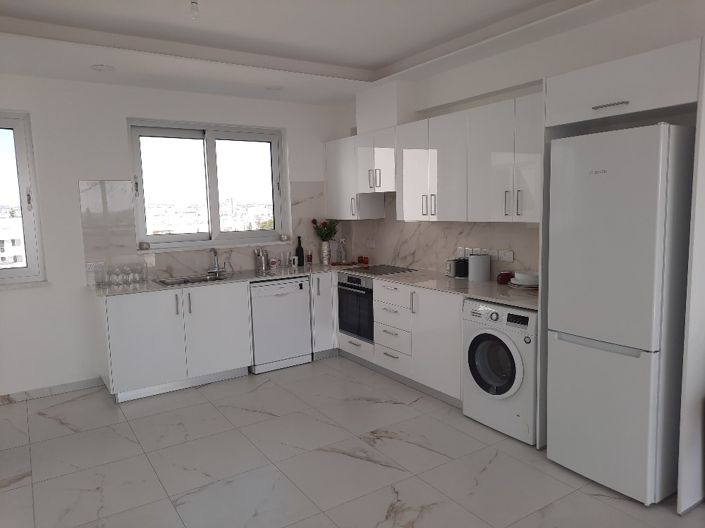 Image No.9-4 Bed Property for sale
