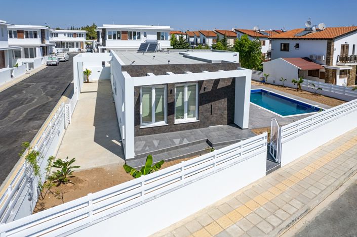 Image No.1-Bungalow de 3 chambres à vendre à Larnaca