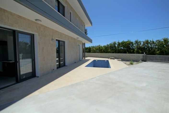 Image No.15-3 Bed Villa for sale