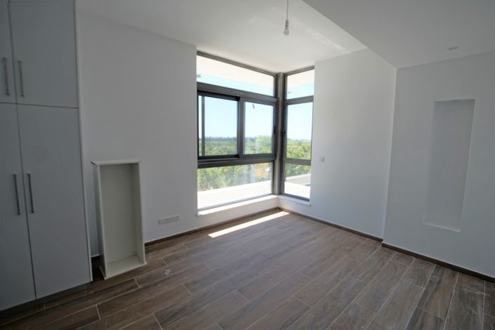 Image No.7-3 Bed Villa for sale