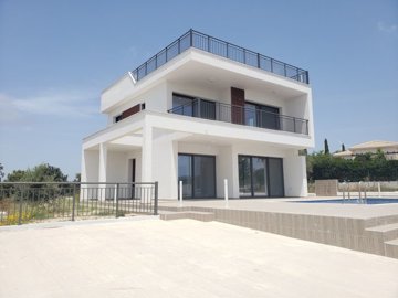 1 - , Villa