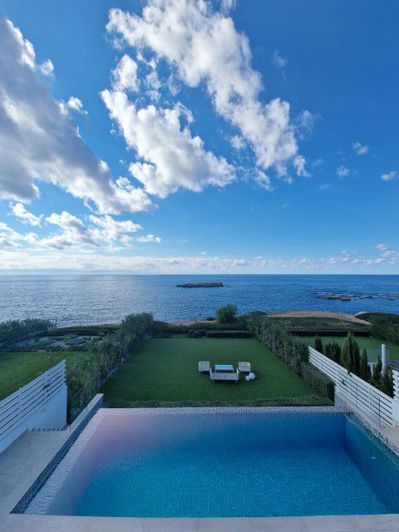 Image No.1-6 Bed Villa for sale