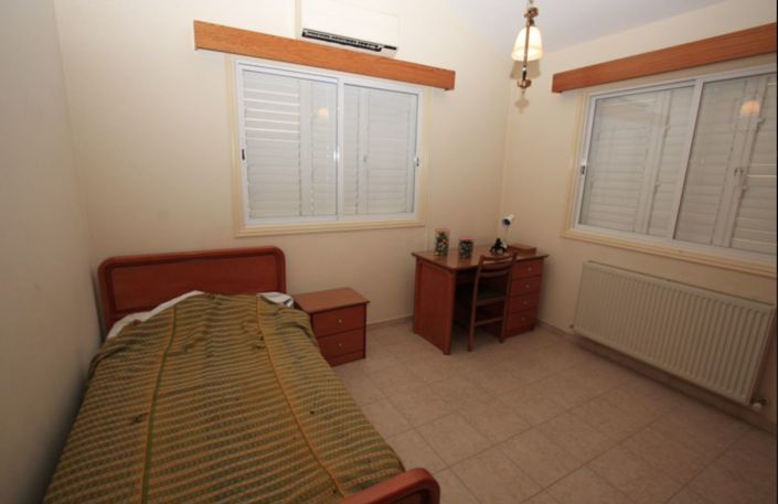 Image No.17-4 Bed Bungalow for sale