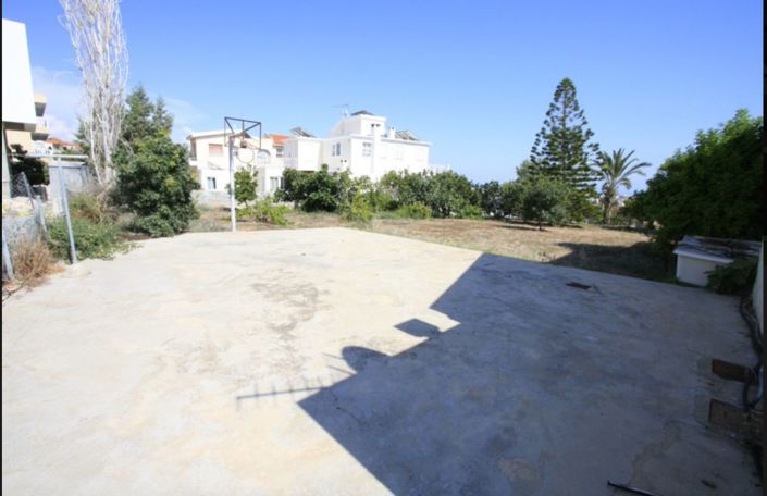 Image No.25-4 Bed Bungalow for sale