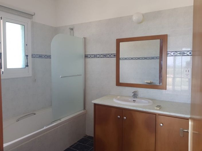 Image No.9-3 Bed Villa for sale