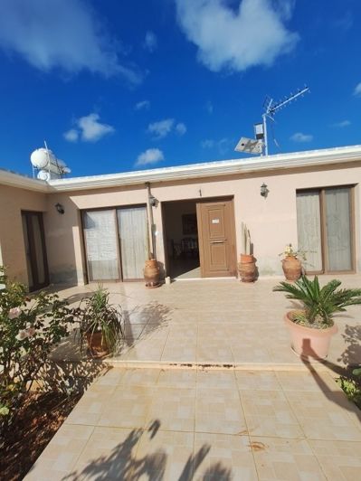 Image No.1-3 Bed Bungalow for sale
