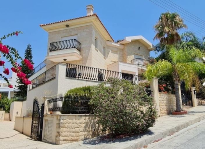 Image No.1-Villa de 7 chambres à vendre à Limassol