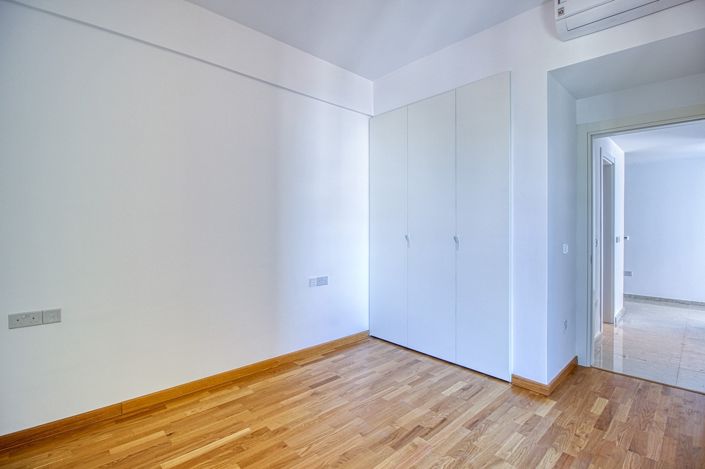 Image No.10-3 Bed Apartment for sale