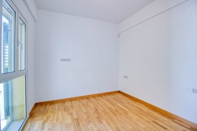 14738303076