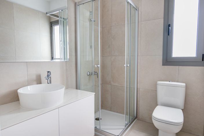 Image No.10-2 Bed Apartment for sale