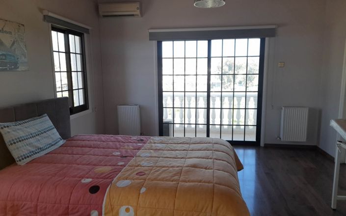 Image No.12-4 Bed Villa for sale