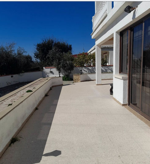 Image No.2-4 Bed Villa for sale