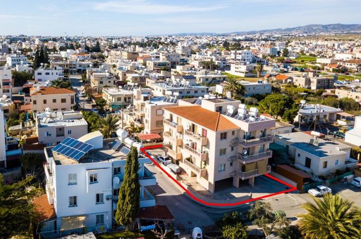 Image No.1-Propriété de 12 chambres à vendre à Paphos