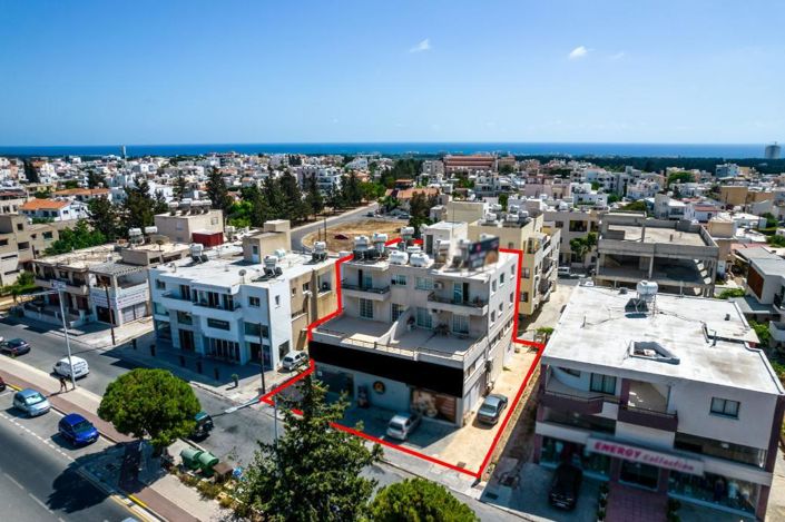 Image No.1-Propriété de 10 chambres à vendre à Paphos