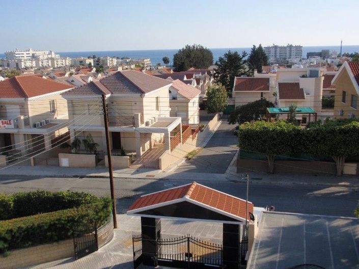 Image No.1-Villa de 6 chambres à vendre à Limassol
