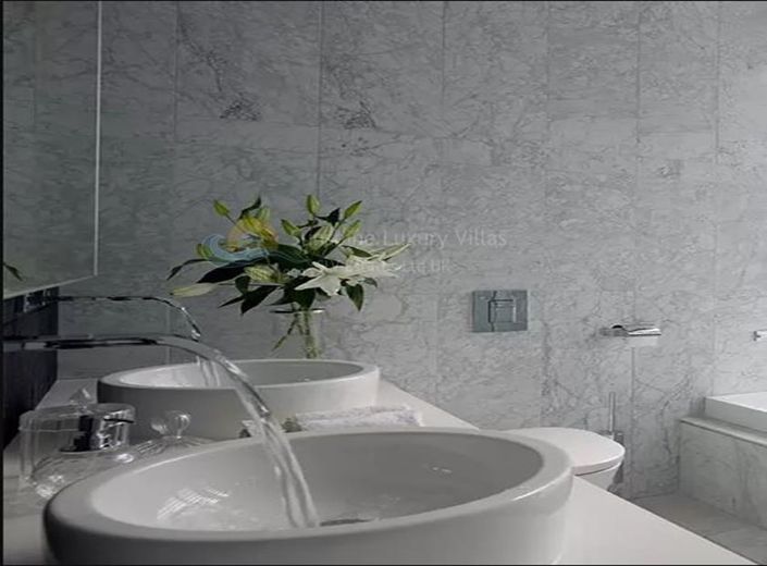 Image No.7-3 Bed Villa for sale