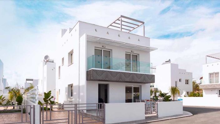 Image No.1-3 Bed Villa for sale
