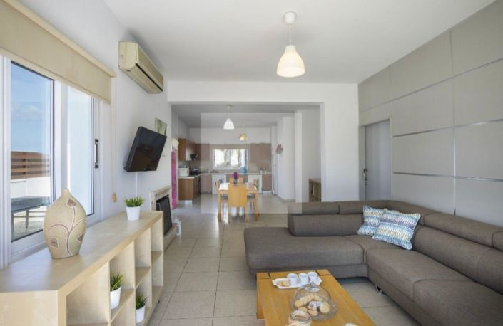 Image No.3-4 Bed Villa for sale