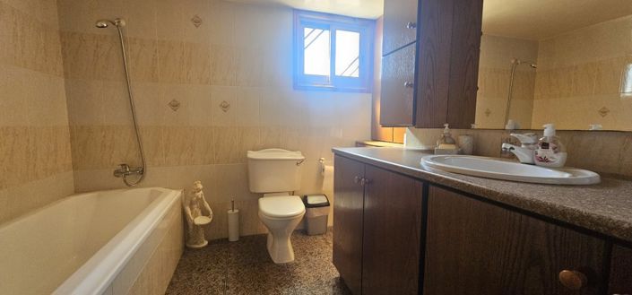 Image No.8-3 Bed Villa for sale