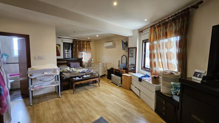 Image No.6-Propriété de 3 chambres à vendre à Larnaca