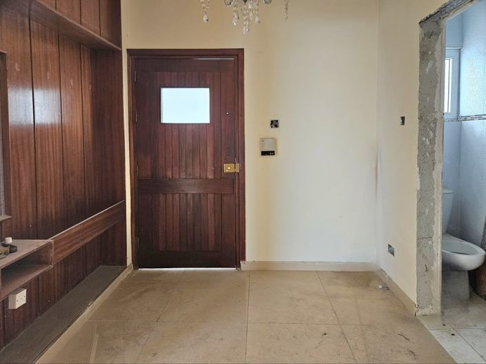 Image No.2-Propriété de 3 chambres à vendre à Larnaca