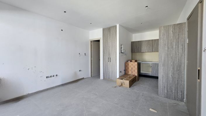 Image No.4-Studio à vendre à Larnaca